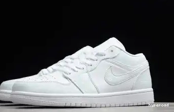Hyperoad AIR 1 LOW JORDAN WHITE' 'TRIPLE 0504